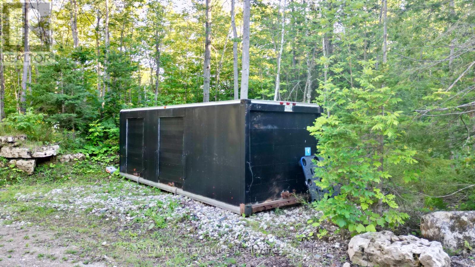 279 Barney's Boulevard, Northern Bruce Peninsula, Ontario  N0H 1Z0 - Photo 31 - X12363788