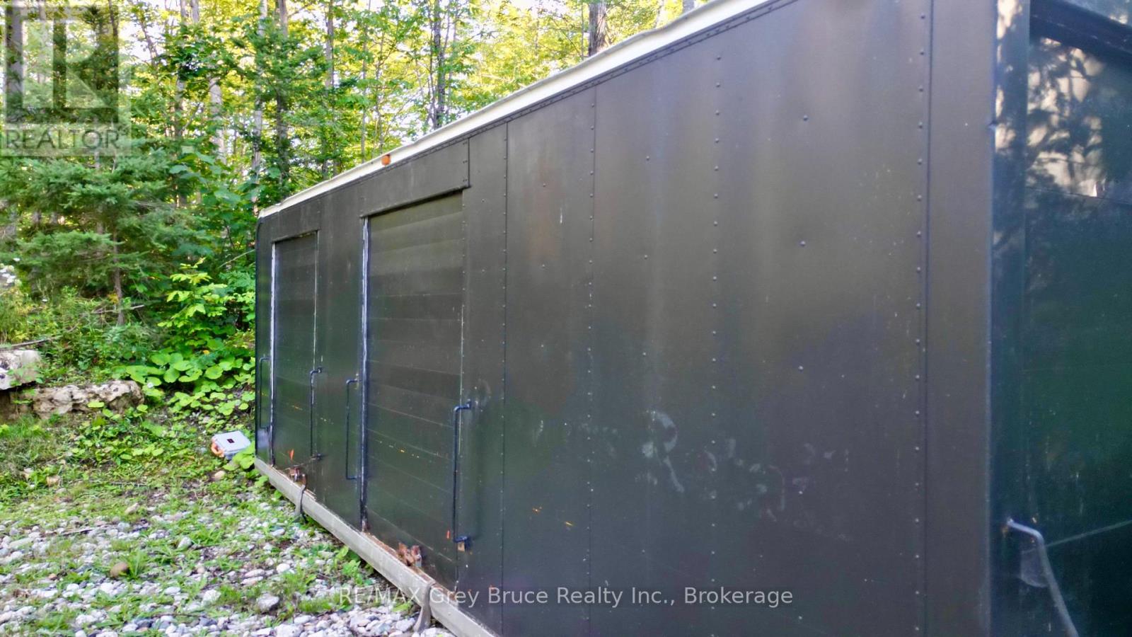 279 Barney's Boulevard, Northern Bruce Peninsula, Ontario  N0H 1Z0 - Photo 32 - X12363788