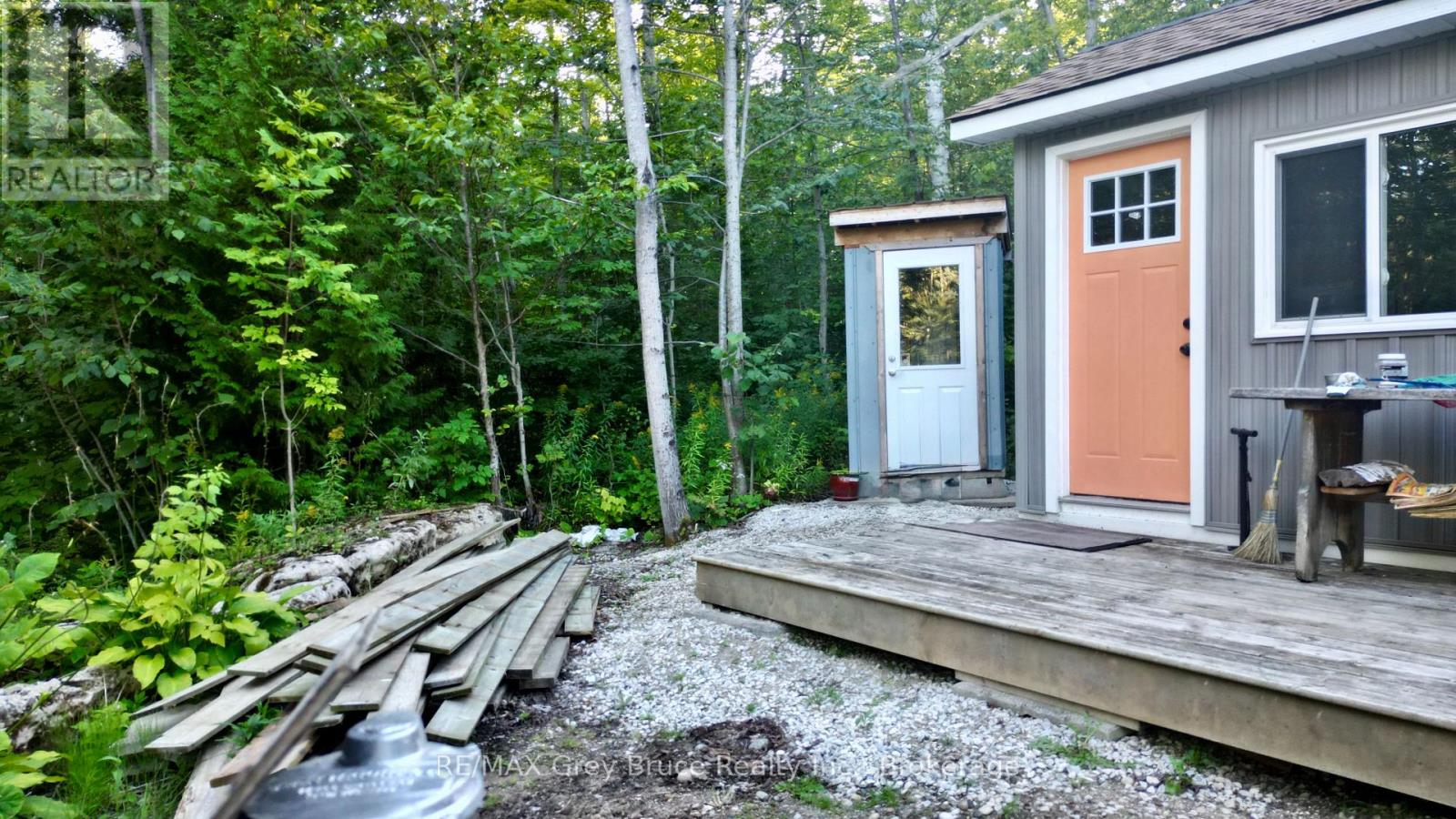 279 Barney's Boulevard, Northern Bruce Peninsula, Ontario  N0H 1Z0 - Photo 34 - X12363788