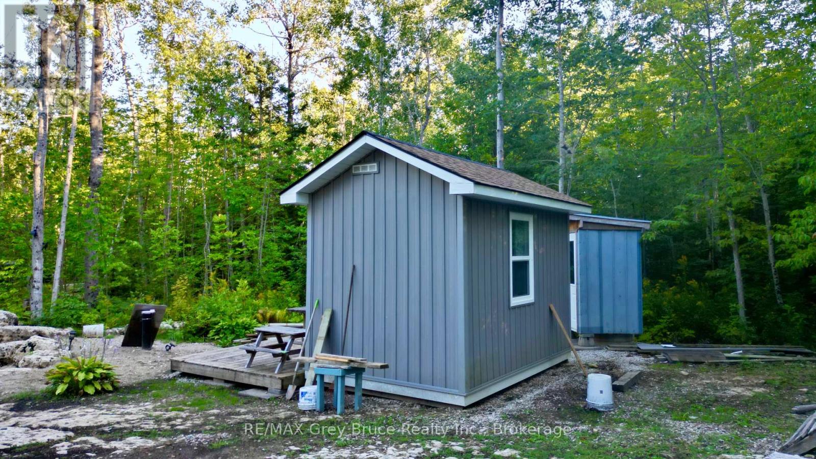 279 Barney's Boulevard, Northern Bruce Peninsula, Ontario  N0H 1Z0 - Photo 38 - X12363788