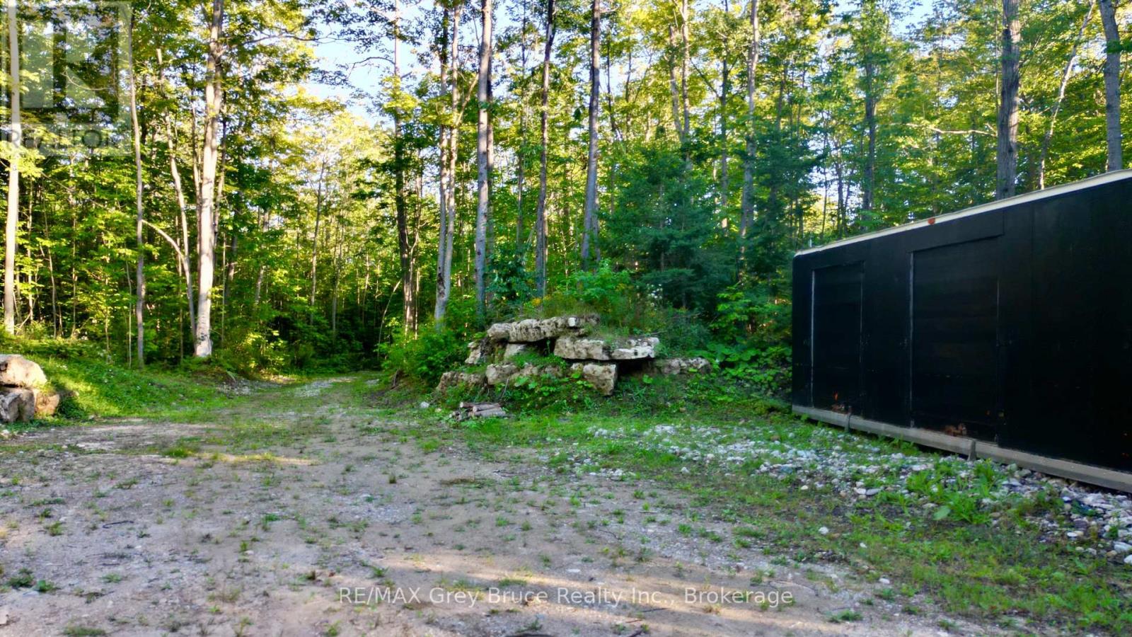 279 Barney's Boulevard, Northern Bruce Peninsula, Ontario  N0H 1Z0 - Photo 4 - X12363788