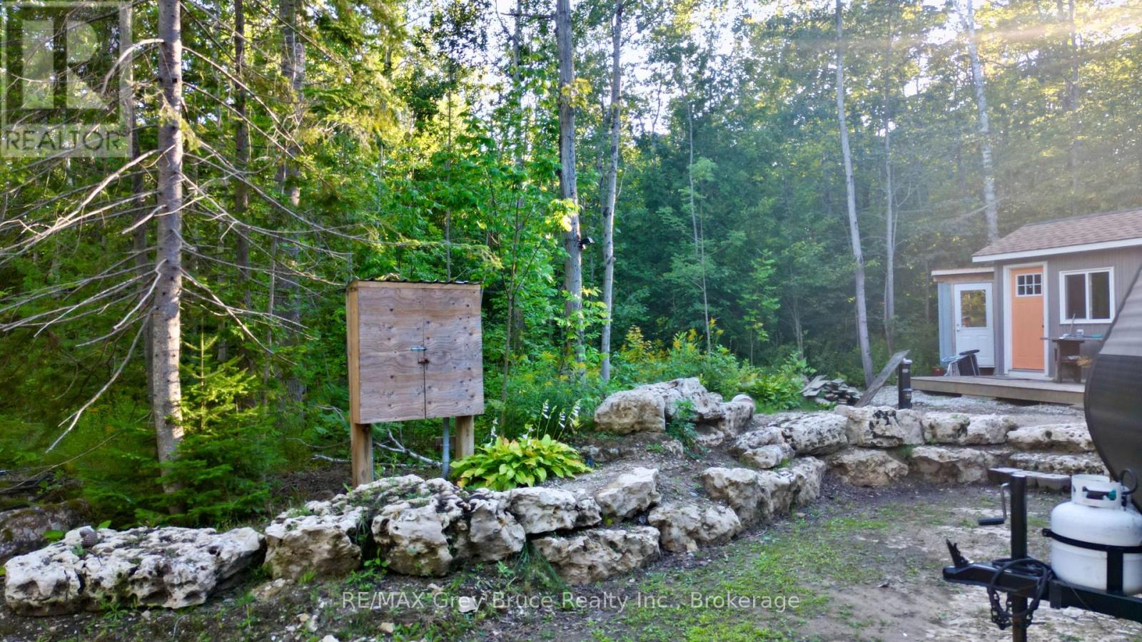 279 Barney's Boulevard, Northern Bruce Peninsula, Ontario  N0H 1Z0 - Photo 6 - X12363788