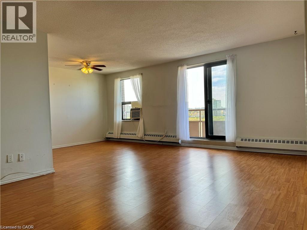 1100 Courtland Avenue E Unit# 808, Kitchener, Ontario  N2C 2H9 - Photo 4 - 40763255