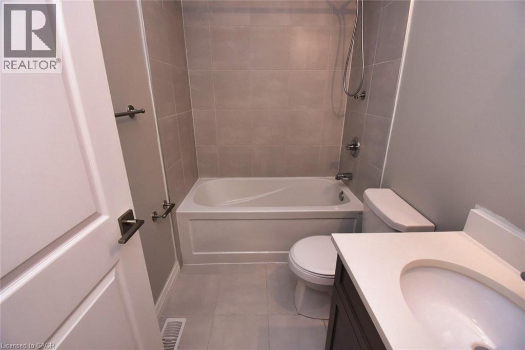 720 Grey Street Unit# 70, Brantford, Ontario  N3S 0K2 - Photo 38 - 40763137