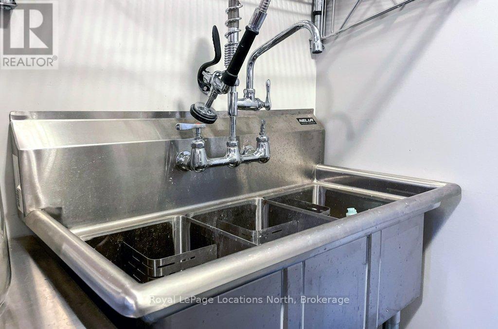 8 Sykes Street N, Meaford, Ontario  N4L 1V6 - Photo 43 - X12364532