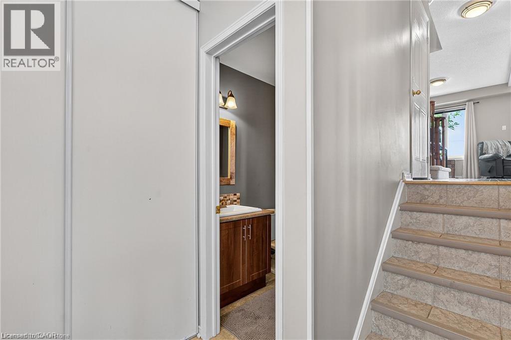 302 College Avenue W Unit# 119, Guelph, Ontario  N1G 4T6 - Photo 3 - 40763617