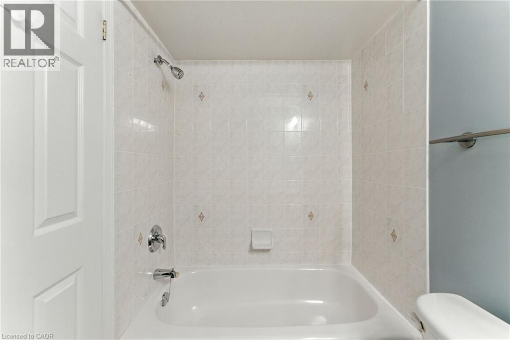 40 Wesleyan Court Unit# 6, Ancaster, Ontario  L9G 5C7 - Photo 21 - 40763328