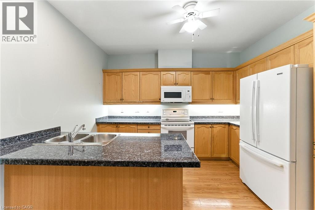 40 Wesleyan Court Unit# 6, Ancaster, Ontario  L9G 5C7 - Photo 7 - 40763328