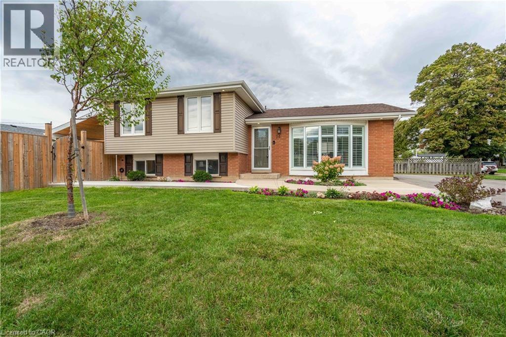 34 Coral Drive, Hamilton, Ontario  L8V 2N5 - Photo 2 - 40763626