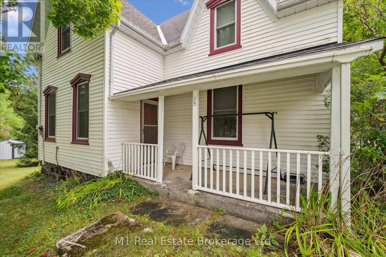25 Ann Street S, Minto, Ontario  N0G 1M0 - Photo 8 - X12366459