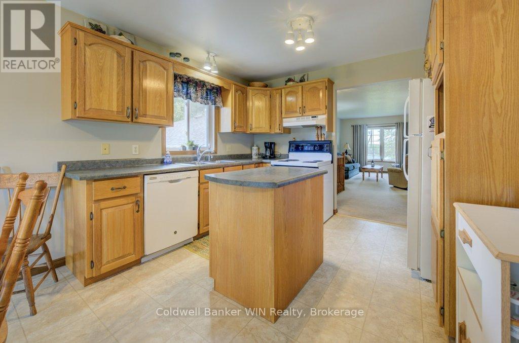 9340 Concession 6 N, Wellington North, Ontario  N0G 2L0 - Photo 10 - X12366468