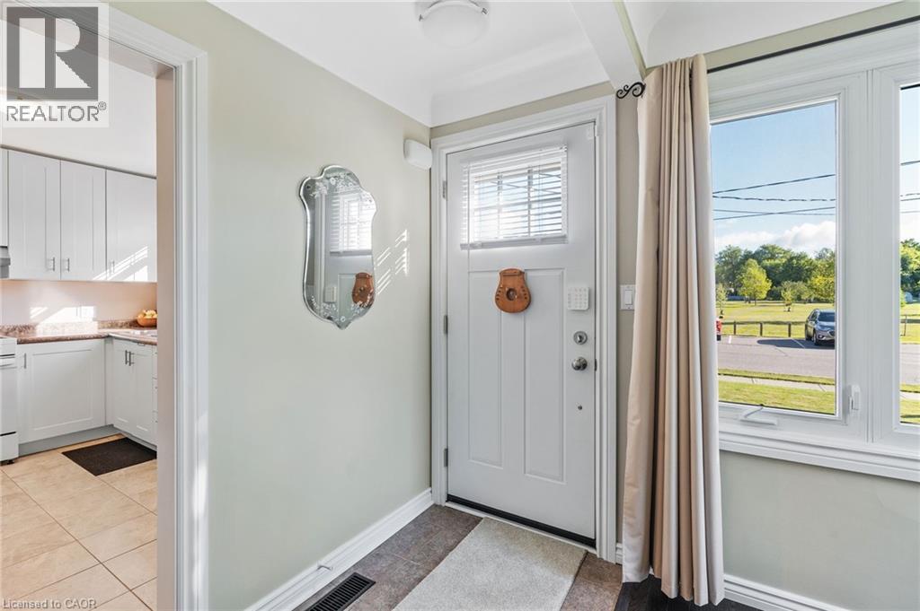 18 Laidlaw Street, Hagersville, Ontario  N0A 1H0 - Photo 5 - 40763907