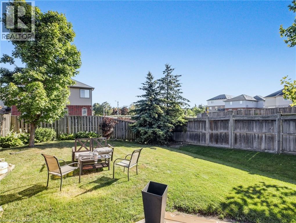 242 Upper Mount Albion Road Unit# 19, Stoney Creek, Ontario  L8J 0B1 - Photo 36 - 40763778