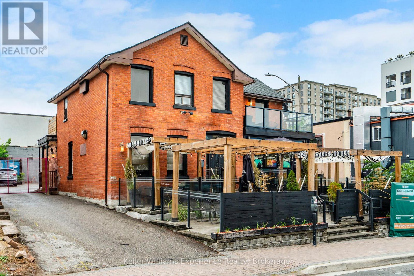 49 MARY STREET, Barrie, Ontario
