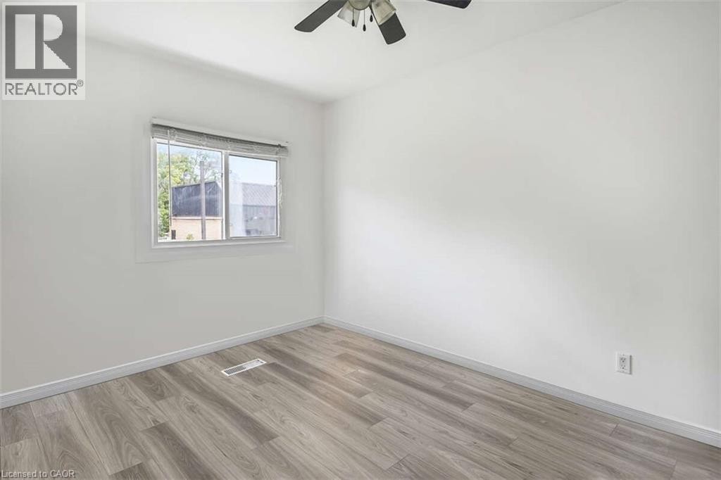 147 Burton Avenue, Barrie, Ontario  L4N 2R9 - Photo 10 - 40764039