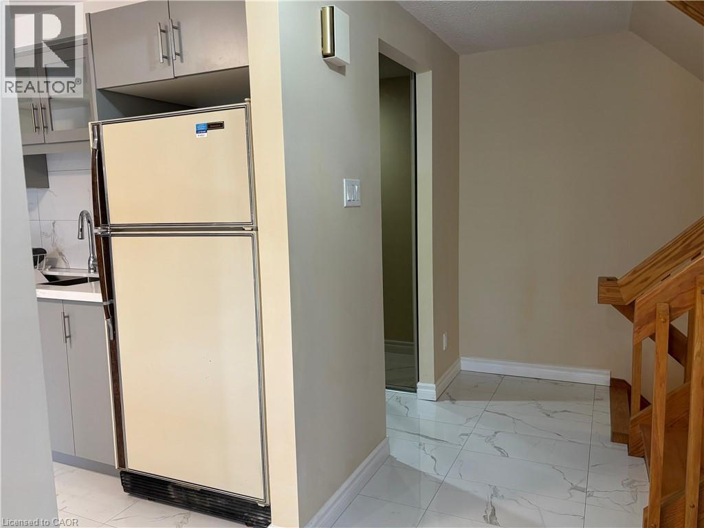 487 Beechwood Drive Unit# 4, Waterloo, Ontario  N2T 1H8 - Photo 12 - 40763786