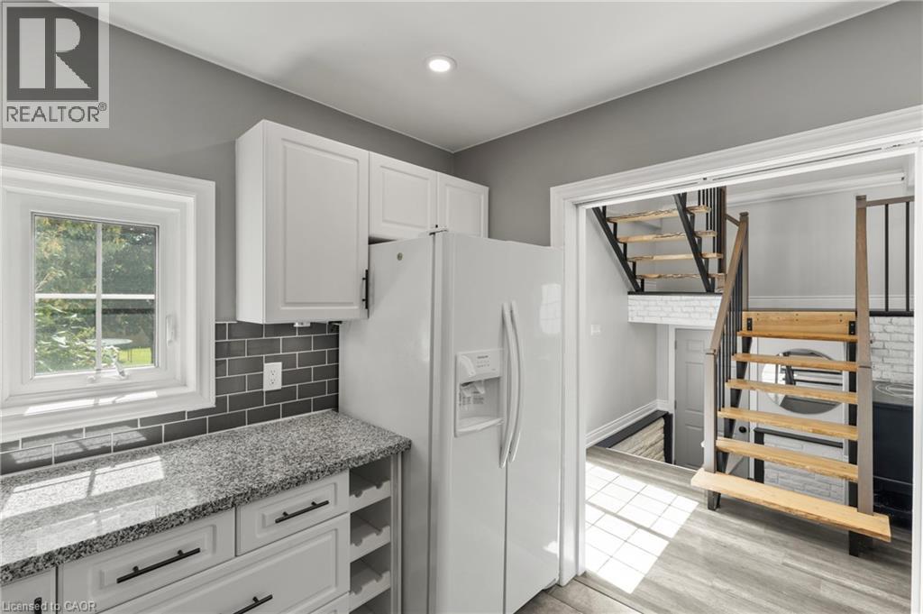 206 Niagara Falls Road, Thorold, Ontario  L2V 1H9 - Photo 6 - 40764042