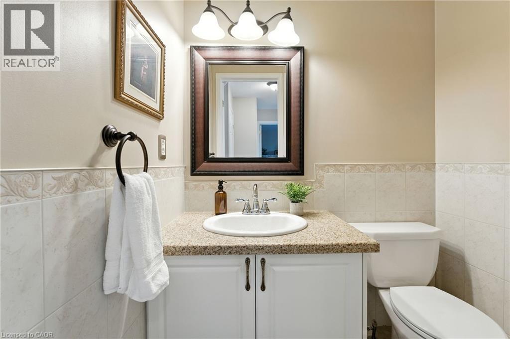 252 Mississaga Street, Oakville, Ontario  L6L 3B2 - Photo 16 - 40758020