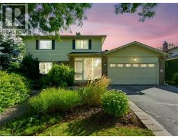 252 MISSISSAGA Street, Oakville, Ontario