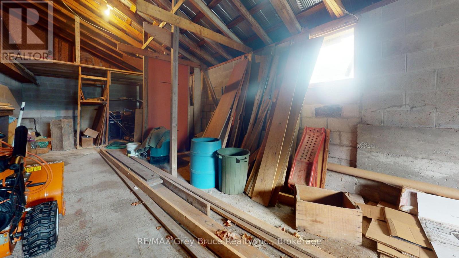 1069 7th Avenue, Hanover, Ontario  N4N 2K4 - Photo 21 - X12367243