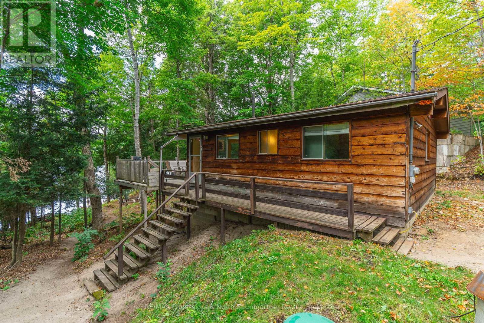 1005 Nomad Road, Dysart Et Al, Ontario  K0M 1S0 - Photo 2 - X12367256