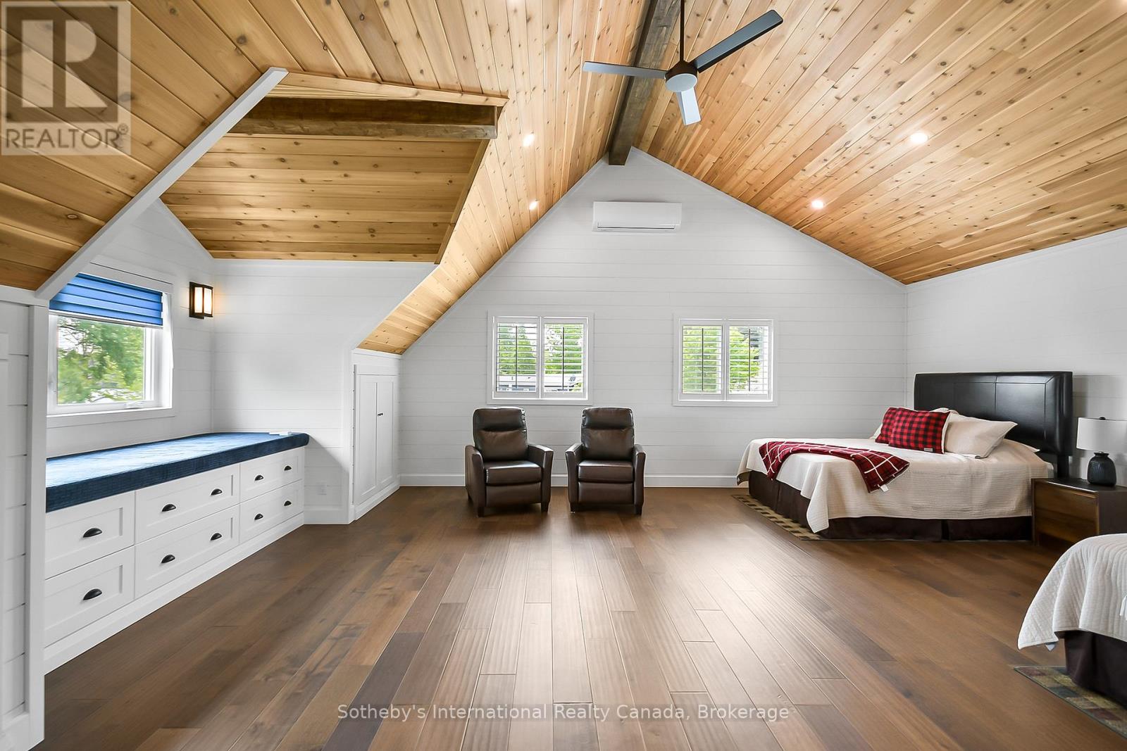 11d Bears Paw, Whitestone, Ontario  P0A 1G0 - Photo 32 - X12367288