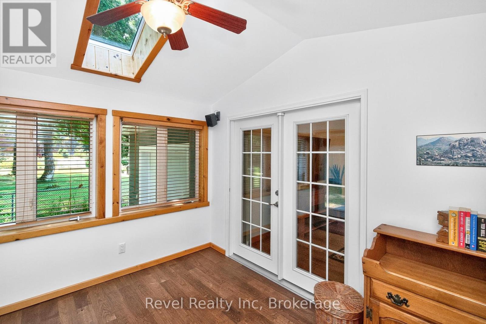 33 Belcourt Crescent, Tiny, Ontario  L9M 0M7 - Photo 19 - S12367322