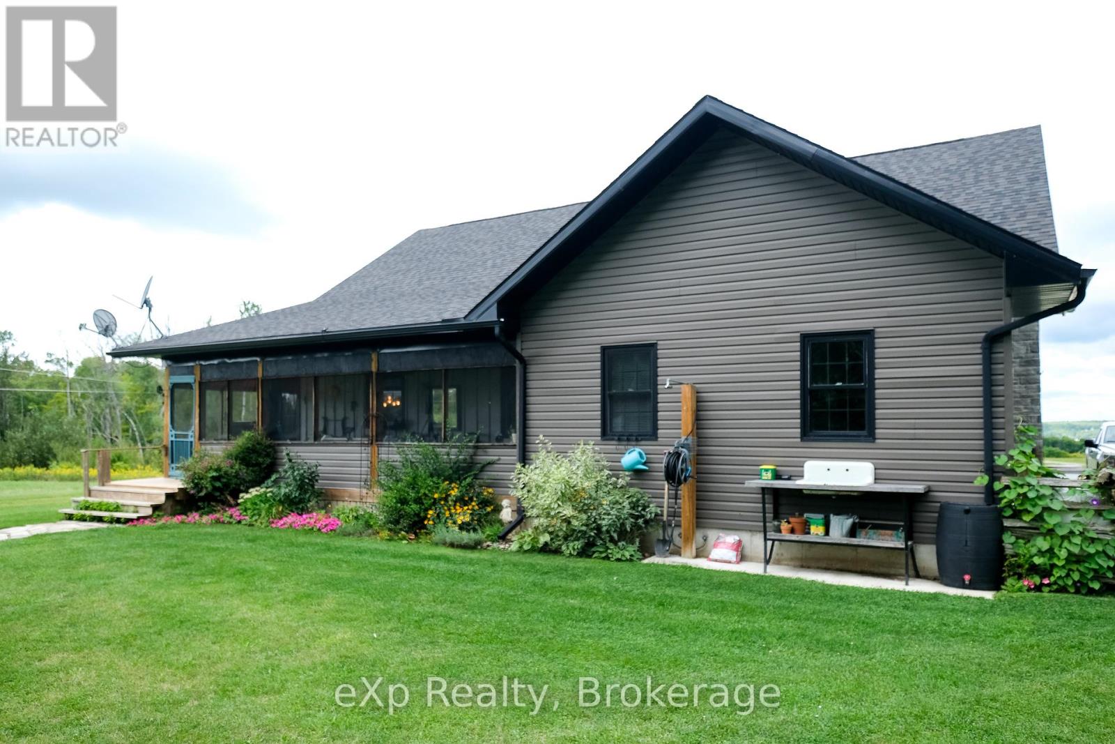 502032 Grey Road 1, Georgian Bluffs, Ontario  N0H 2T0 - Photo 24 - X12367318
