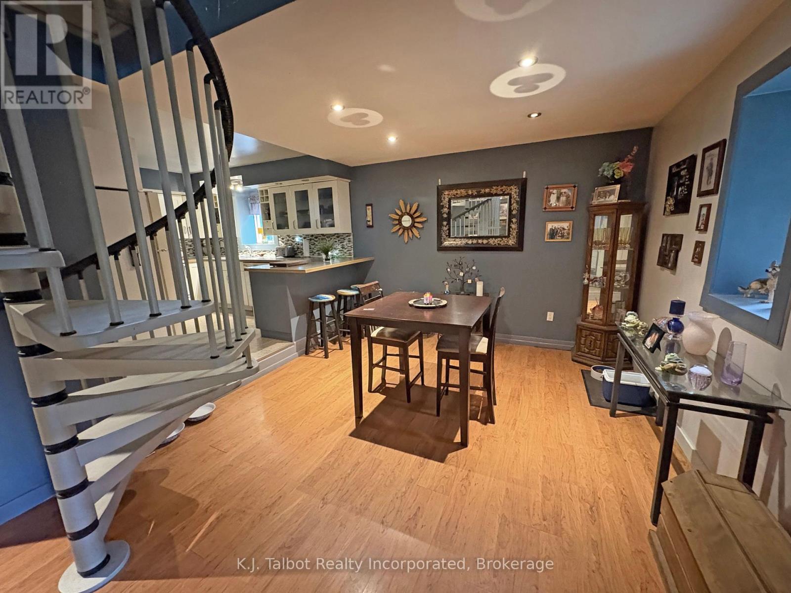 82044 Bluewater Highway, Ashfield-Colborne-Wawanosh, Ontario  N7A 3Y2 - Photo 15 - X12367358