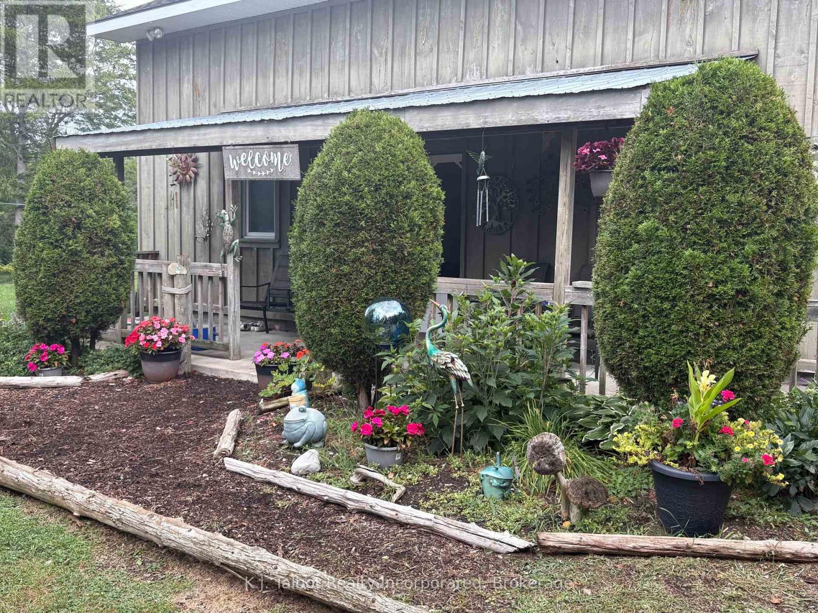 82044 Bluewater Highway, Ashfield-Colborne-Wawanosh, Ontario  N7A 3Y2 - Photo 5 - X12367358