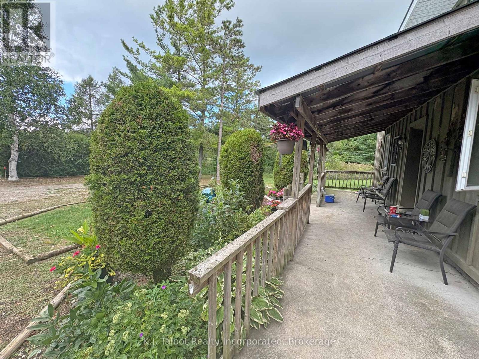 82044 Bluewater Highway, Ashfield-Colborne-Wawanosh, Ontario  N7A 3Y2 - Photo 6 - X12367358