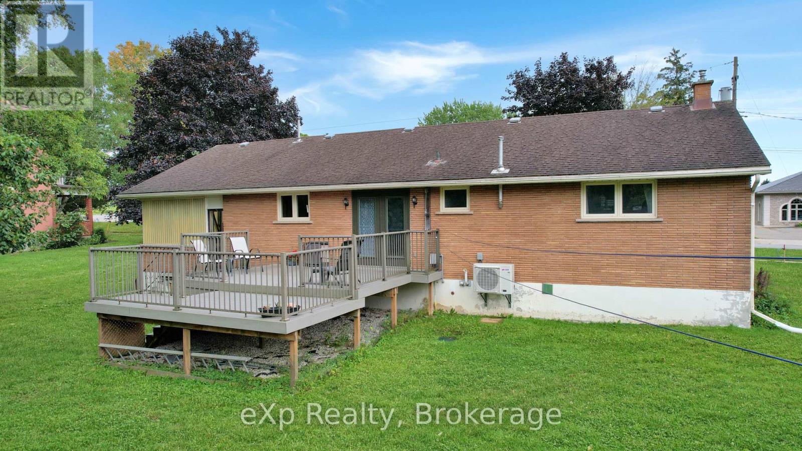 402 Mary Street, West Grey, Ontario  N0G 1C0 - Photo 35 - X12367360
