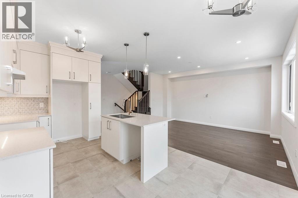 207 Alessio Drive, Hamilton, Ontario  L9B 0K4 - Photo 14 - 40764121