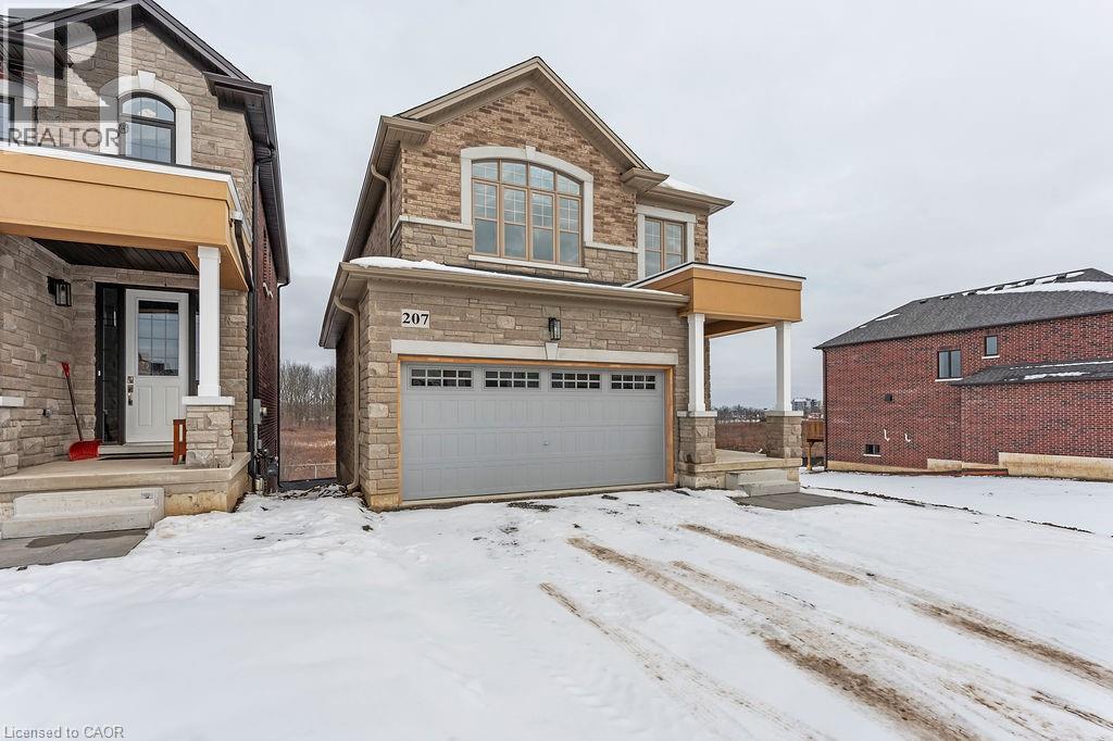 207 Alessio Drive, Hamilton, Ontario  L9B 0K4 - Photo 3 - 40764121