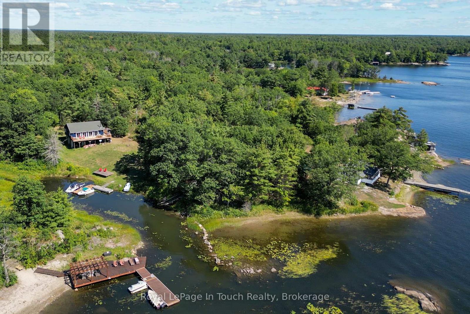 2974 Island 1040, Georgian Bay, Ontario  P0E 1E0 - Photo 21 - X12367415