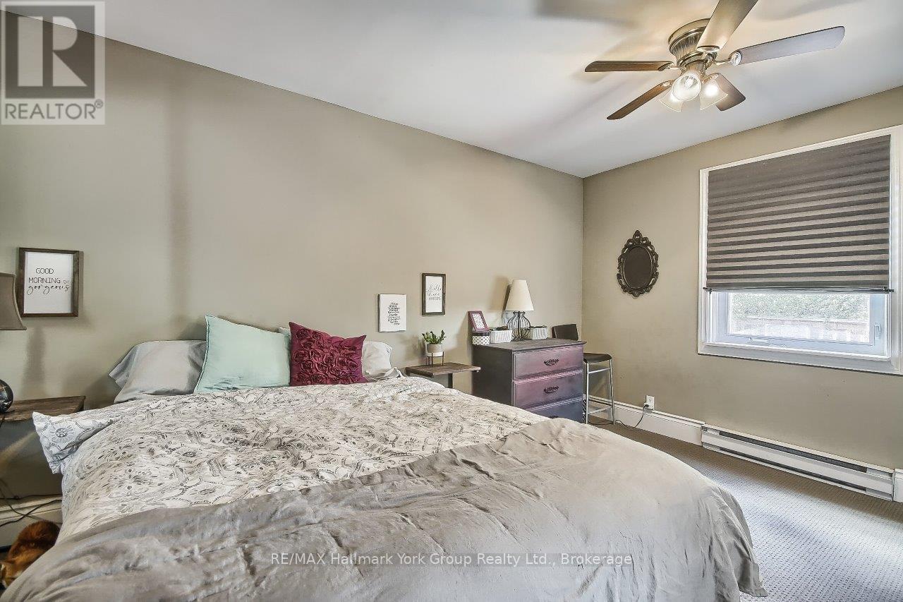 394 Eagle Street, Newmarket, Ontario  L3Y 1K4 - Photo 13 - N12367464