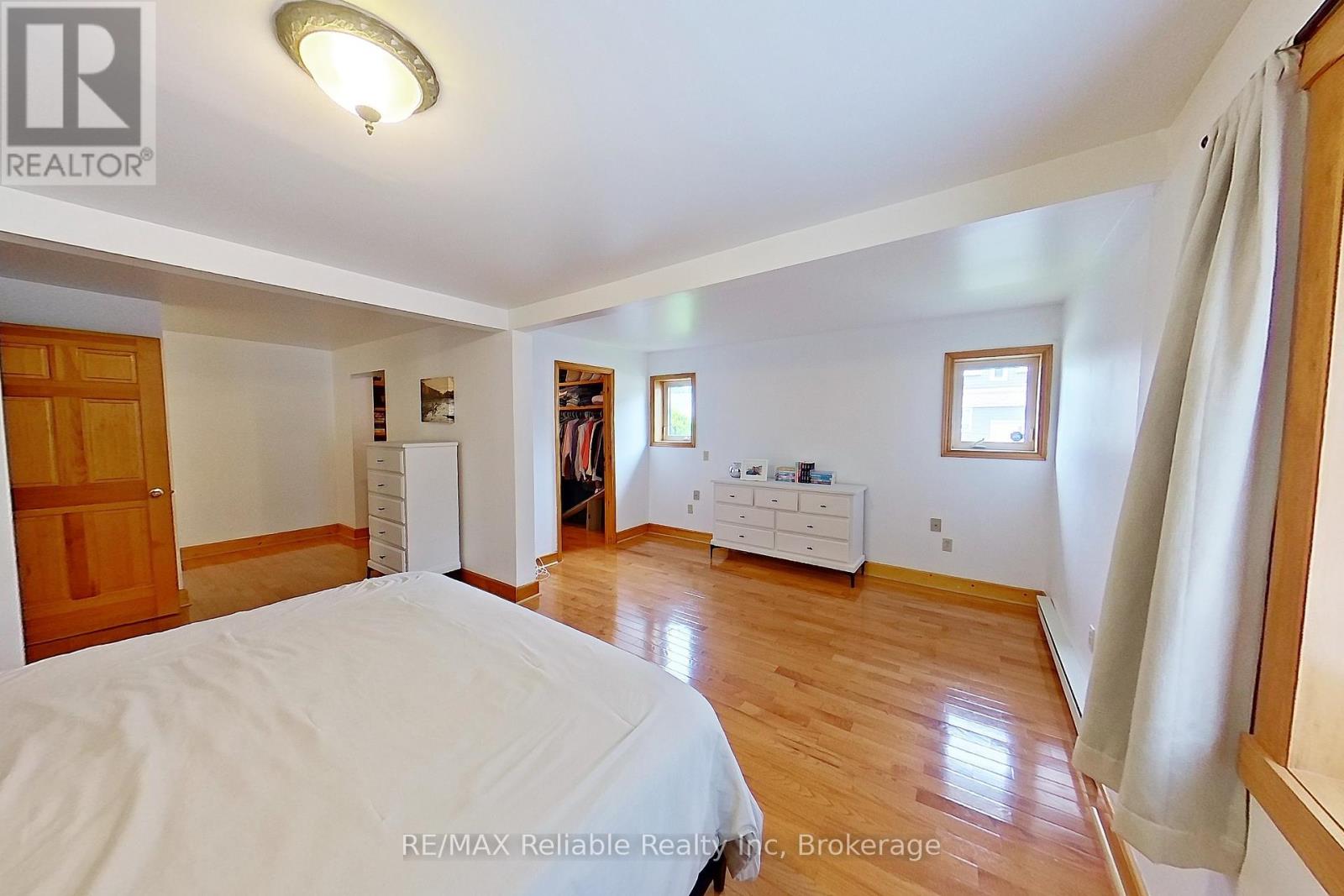 212 James Street, Central Huron, Ontario  N0M 1L0 - Photo 18 - X12367449