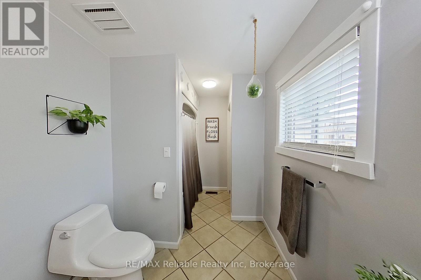 212 James Street, Central Huron, Ontario  N0M 1L0 - Photo 24 - X12367449