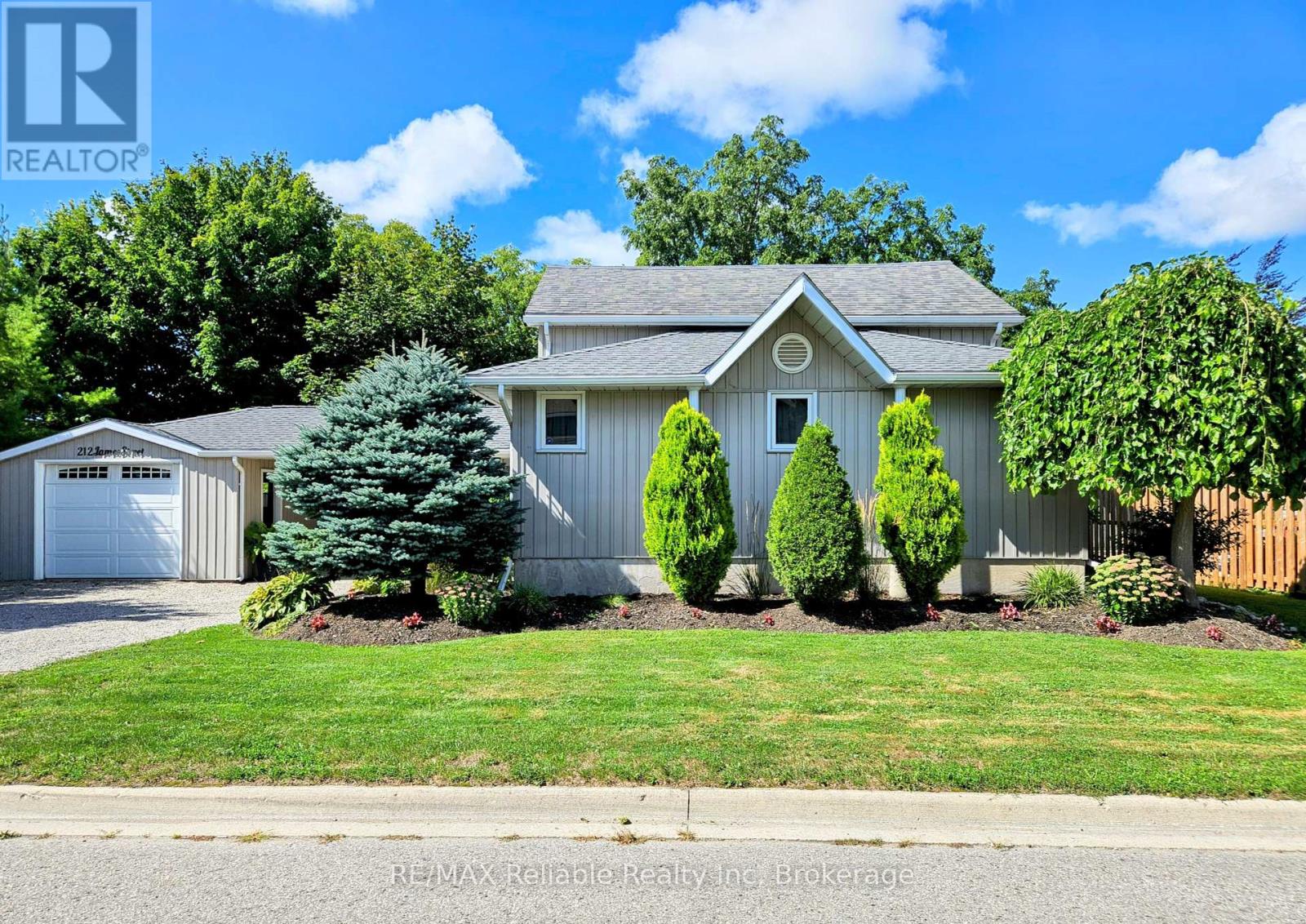 212 James Street, Central Huron, Ontario  N0M 1L0 - Photo 34 - X12367449