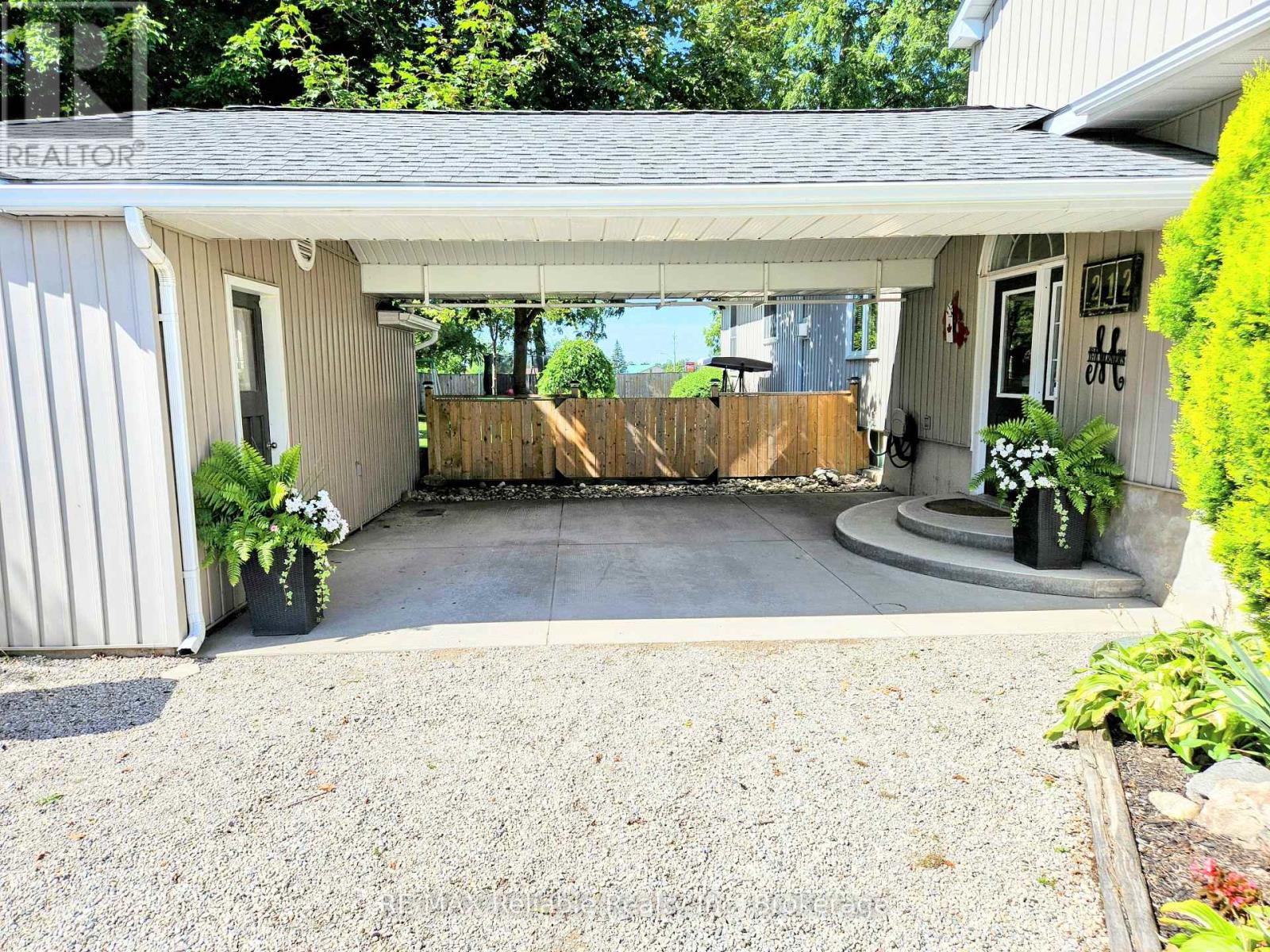 212 James Street, Central Huron, Ontario  N0M 1L0 - Photo 36 - X12367449