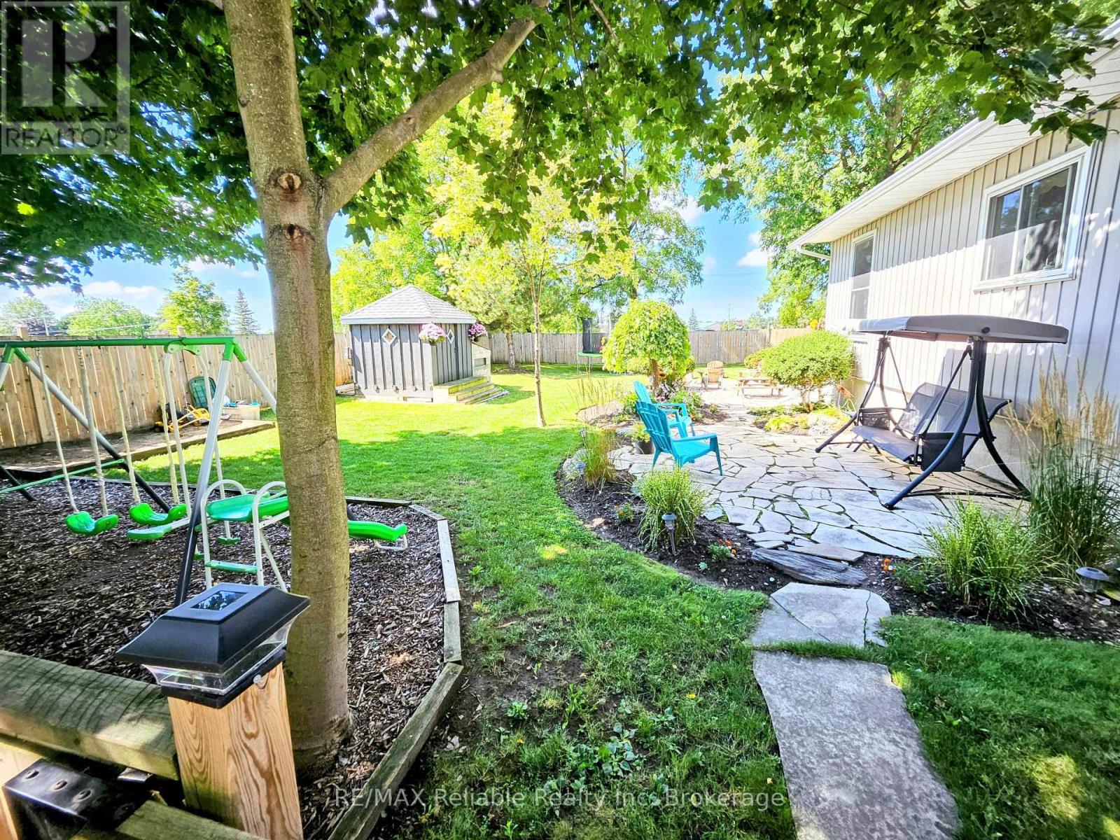 212 James Street, Central Huron, Ontario  N0M 1L0 - Photo 37 - X12367449