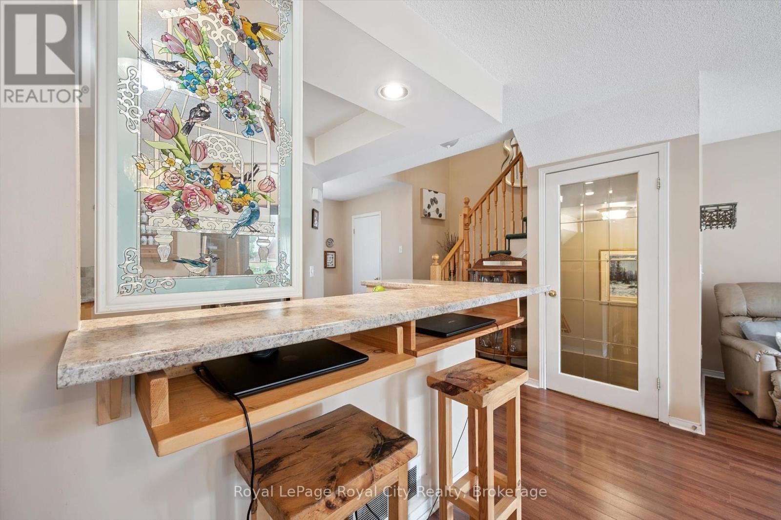 250 Starwood Drive, Guelph, Ontario  N1E 7C1 - Photo 5 - X12367457