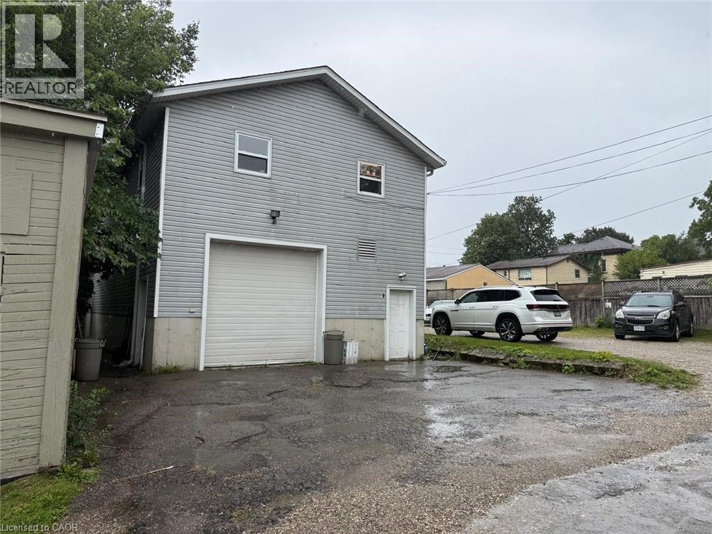 74 Breithaupt Street, Kitchener, Ontario  N2L 5G8 - Photo 2 - 40764158