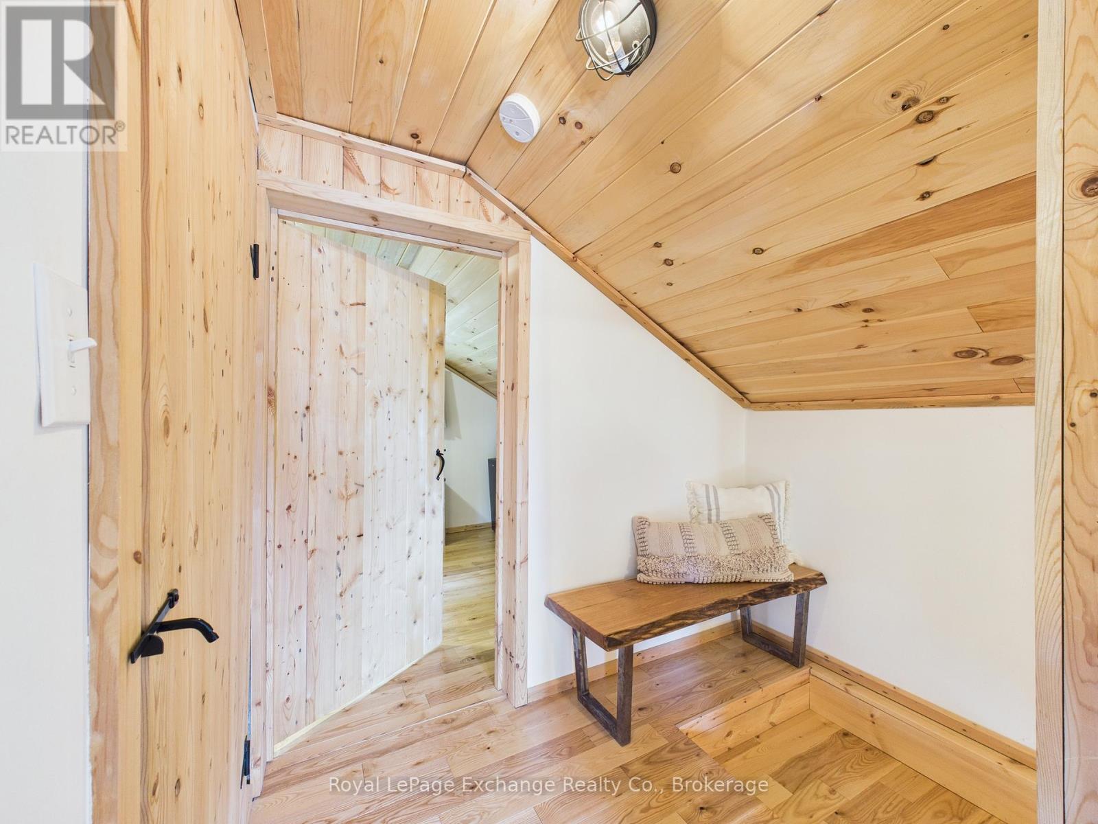 2061 Edward Street, Howick, Ontario  N0G 1X0 - Photo 17 - X12367609