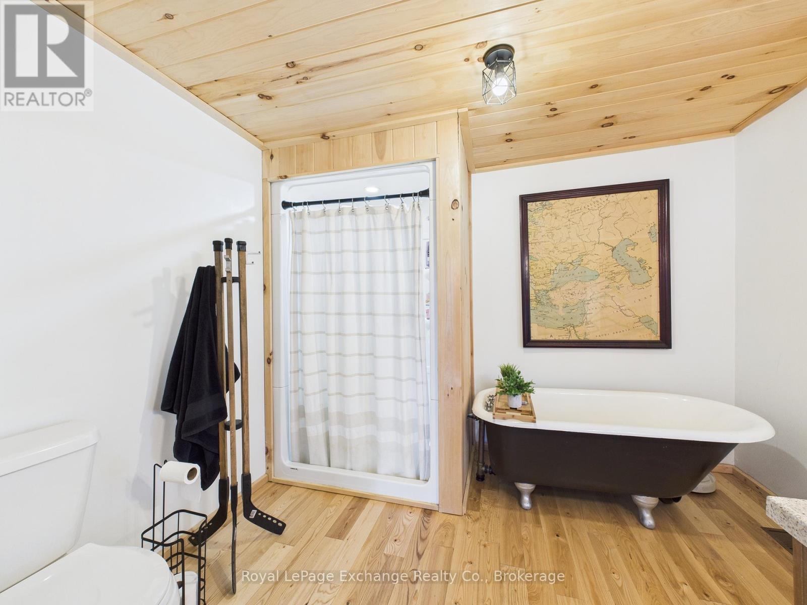 2061 Edward Street, Howick, Ontario  N0G 1X0 - Photo 9 - X12367609