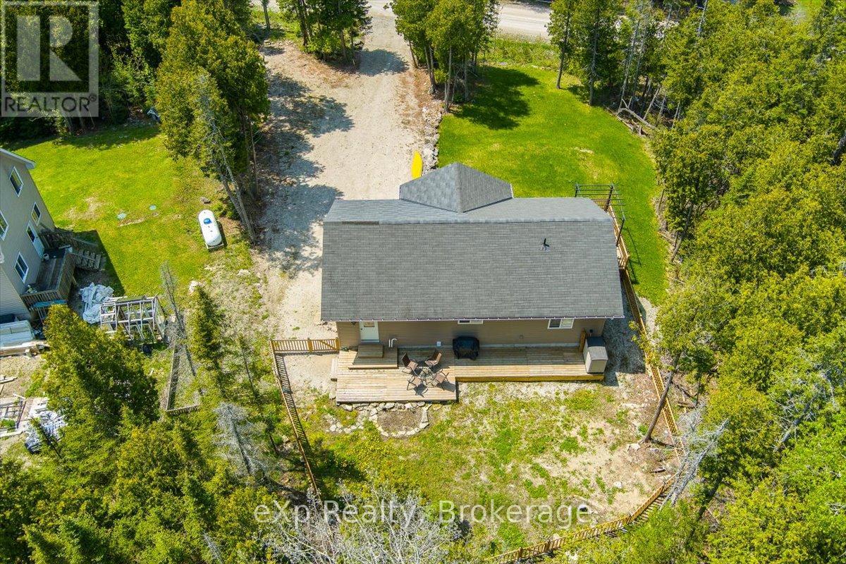 19 Murray Avenue, Northern Bruce Peninsula, Ontario  N0H 1W0 - Photo 44 - X12367732