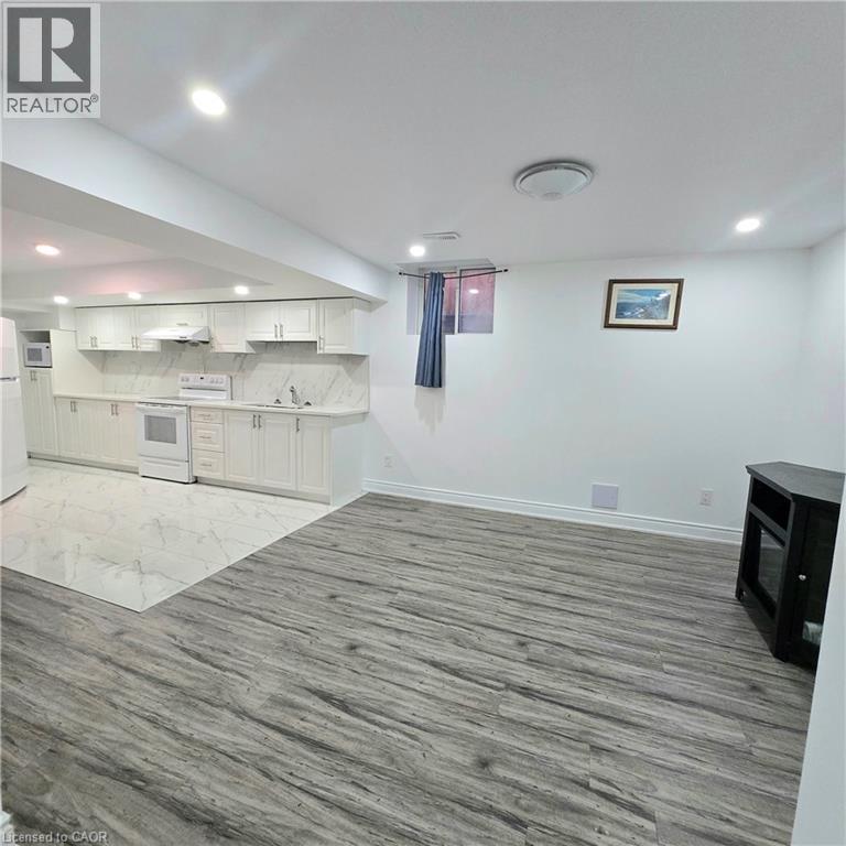 45 Fletcher Road Unit# Basement, Stoney Creek, Ontario  L0R 1P0 - Photo 2 - 40760381