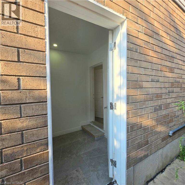 45 Fletcher Road Unit# Basement, Stoney Creek, Ontario  L0R 1P0 - Photo 4 - 40760381