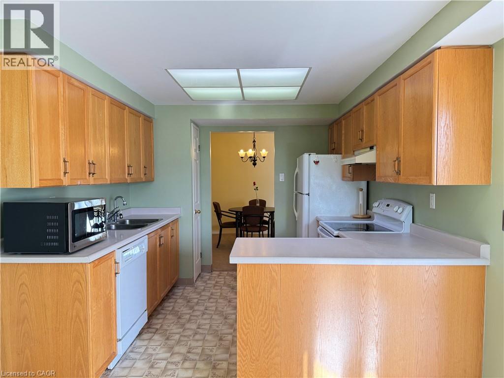 265 Westcourt Place Unit# 608, Waterloo, Ontario  N2L 6E4 - Photo 14 - 40763823