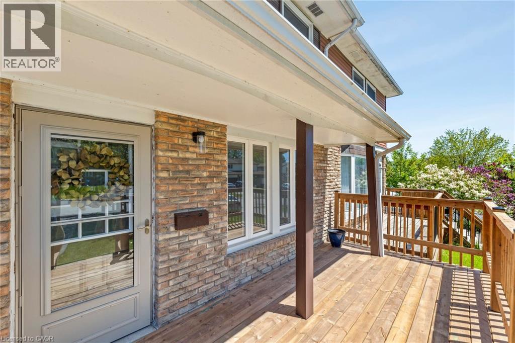 647 Balsam Crescent, Oshawa, Ontario  L1J 6A1 - Photo 2 - 40764206